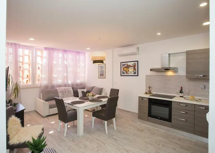 Lux Draga With Balkony Apartament Split