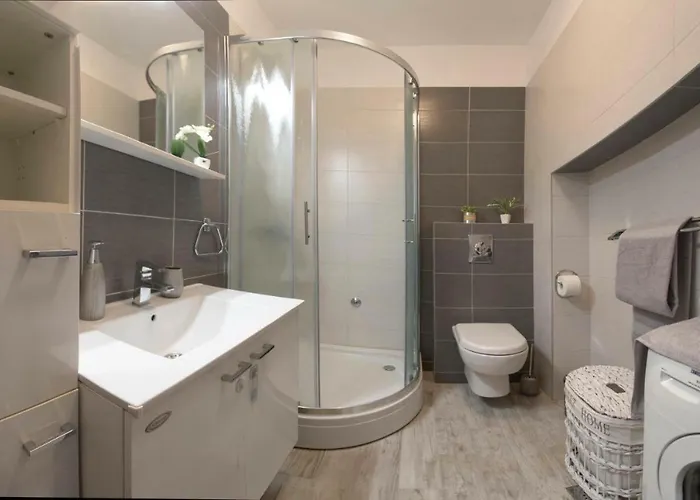 Lux Draga With Balkony Apartament *