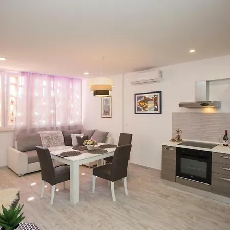 Lux Draga With Balkony Apartman Split