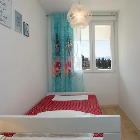 Lux Draga With Balkony Apartmán *