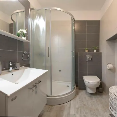 Lux Draga With Balkony Apartman *