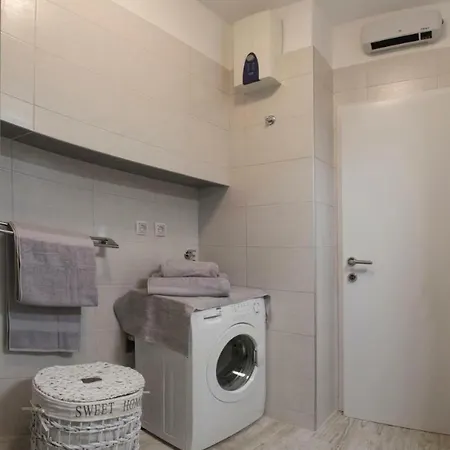 Lux Draga With Balkony